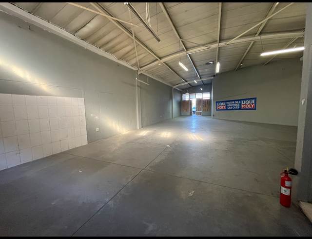 170M² BUSINESS TO LET IN HUGHES