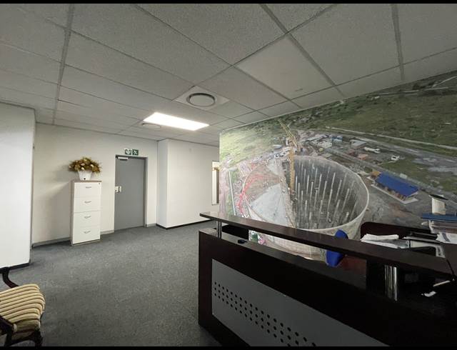 213M² OFFICE TO LET IN BRYANSTON