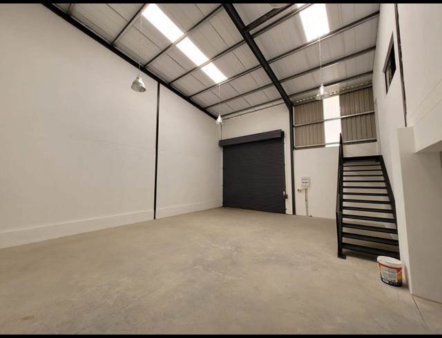 236M² WAREHOUSE TO LET IN RIVERGATE