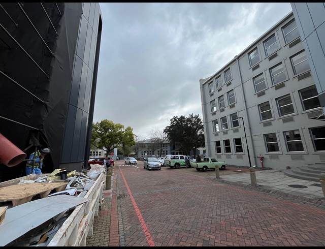 1,715M² OFFICE TO LET IN RONDEBOSCH