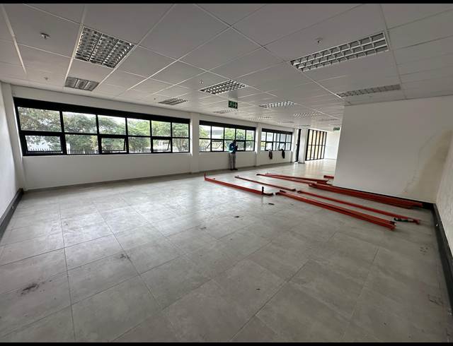 4,824M² WAREHOUSE TO LET IN KYA SANDS