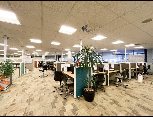 7,143M² OFFICE TO LET IN TOWNSEND ESTATE