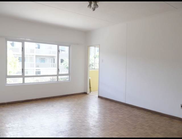 2 bed property to rent in CLAREMONT