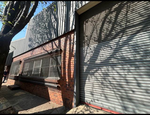 487M² WAREHOUSE TO LET IN LONGDALE