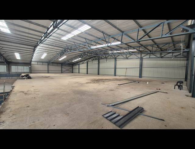 7,000M² WAREHOUSE TO LET IN ANDERBOLT