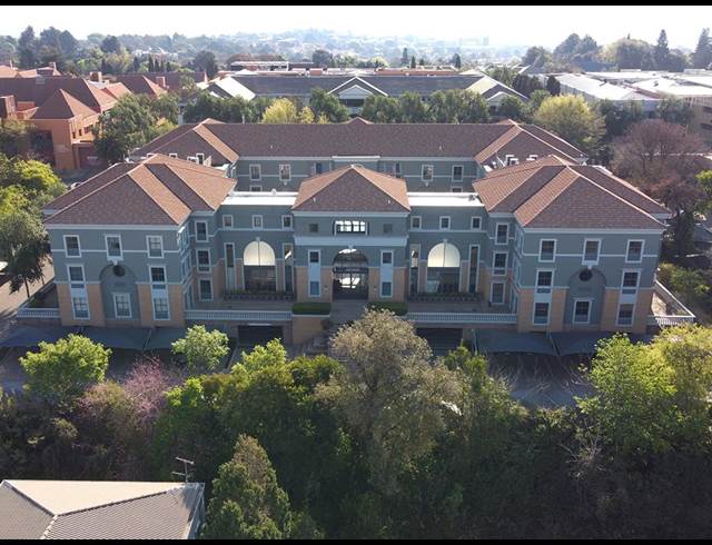 1,901M² OFFICE TO LET IN ILLOVO