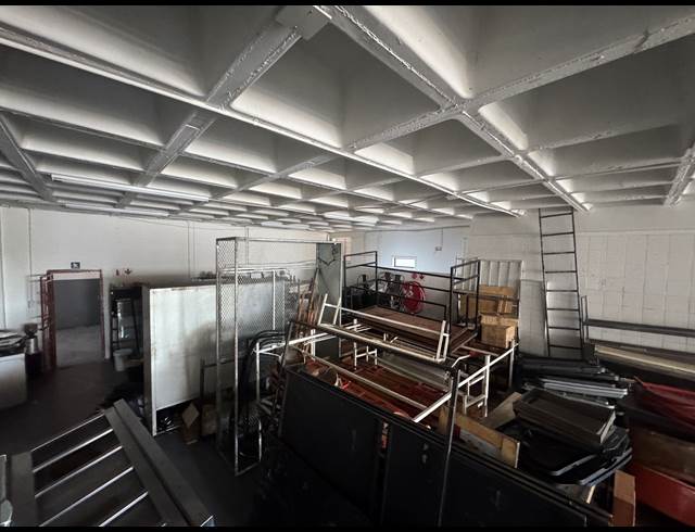 230M² WAREHOUSE TO LET IN WYNBERG