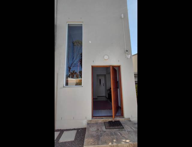 3 BEDROOM APARTMENT TO LET IN BLOUBERG RISE