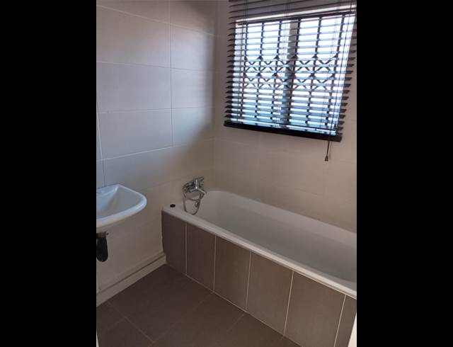 2 bed property to rent in PROTEA GLEN