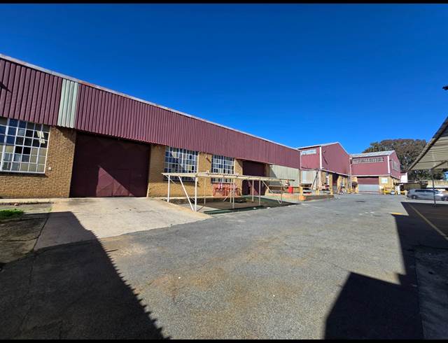 9,057M² FACTORY TO LET IN TUNNEY
