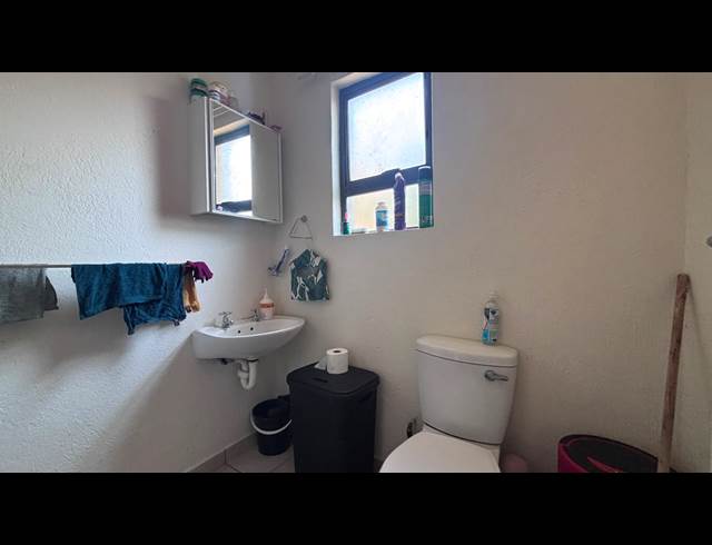 1 BEDROOM APARTMENT TO LET IN SONHEUWEL