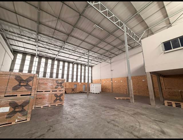 1,286M² WAREHOUSE TO LET IN LINBRO PARK