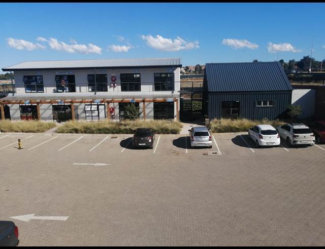 15M² BUSINESS CENTRE TO LET IN PRESIDENT PARK
