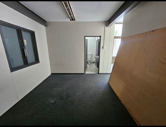 759M² WAREHOUSE TO LET IN BELLVILLE SOUTH