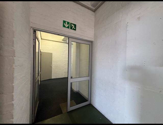 1,024M² OFFICE TO LET IN BELLVILLE SOUTH INDUSTRIA