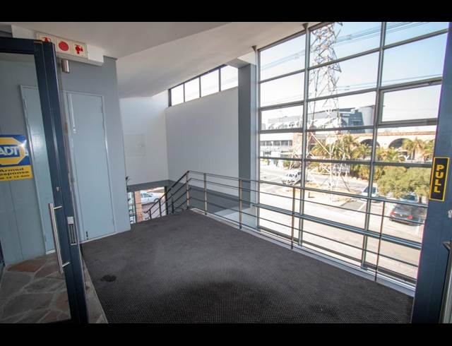 750M² OFFICE TO LET IN KRAMERVILLE