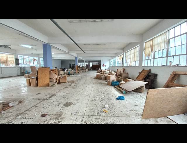2,585M² BUILDING TO LET IN SALT RIVER