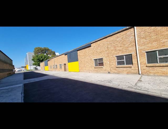3,073M² WAREHOUSE TO LET IN AIRPORT INDUSTRIA