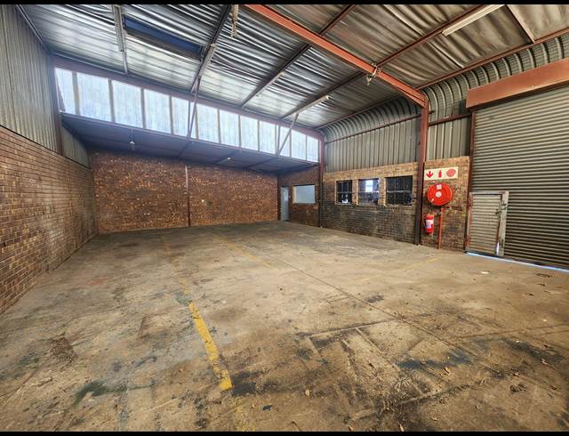 172M² WAREHOUSE TO LET IN WADEVILLE
