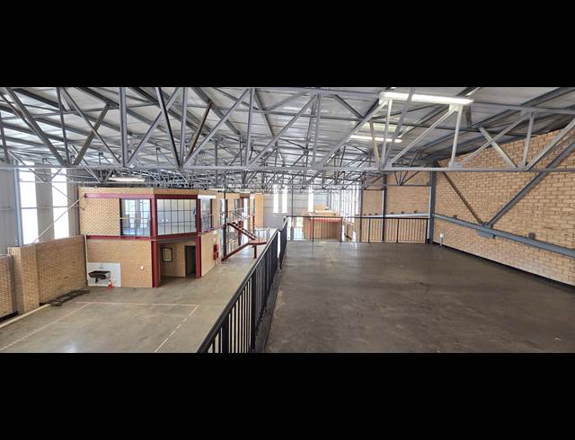 961M² WAREHOUSE TO LET IN LASER PARK