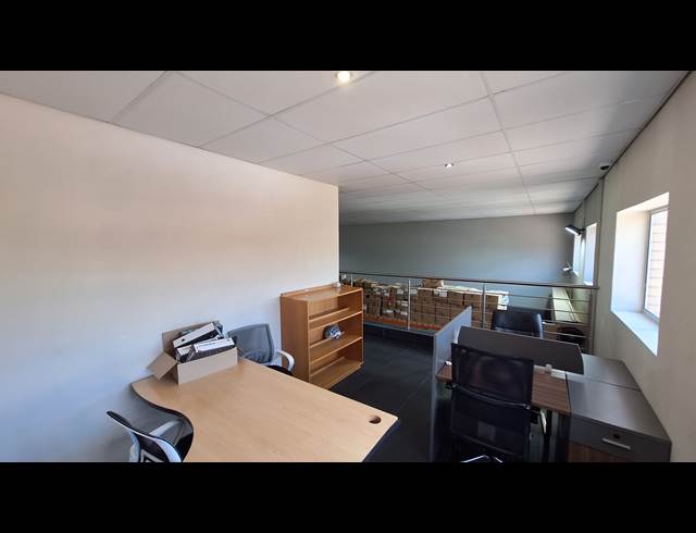 300M² WAREHOUSE TO LET IN KYA SANDS