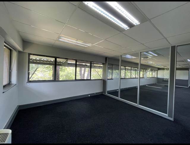 517M² OFFICE TO LET IN RANDJESPARK