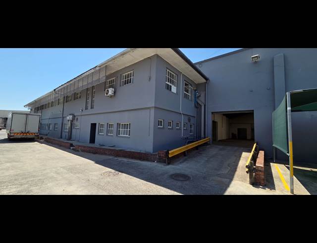1,514M² WAREHOUSE TO LET IN PAARL CENTRAL