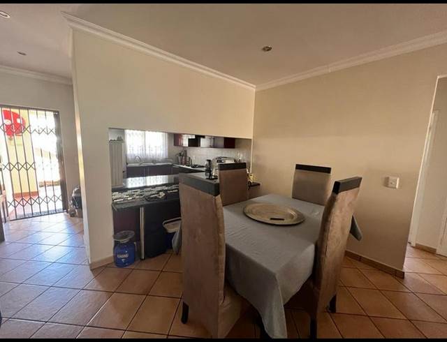 2 BEDROOM PROPERTY TO RENT IN KENLEAF