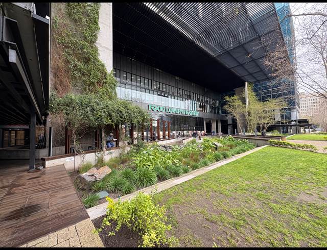 450M² OFFICE TO LET IN FORESHORE