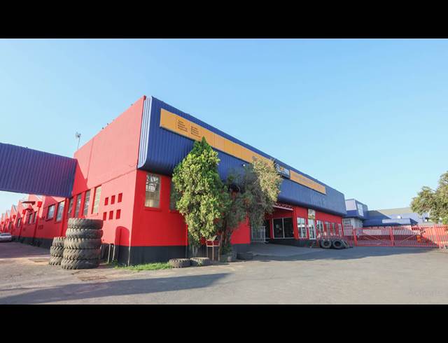 1,125M² WAREHOUSE TO LET IN STEELEDALE