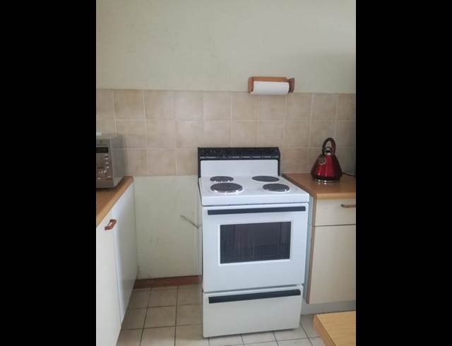 2 BEDROOM PROPERTY TO RENT IN WILLOW PARK MANOR