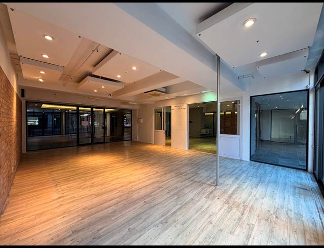 143M² OFFICE TO LET IN DE WATERKANT