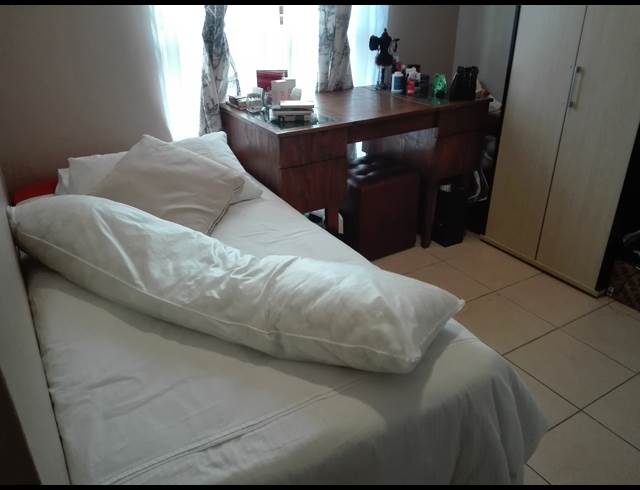 2 bed property to rent in DURBANVILLE
