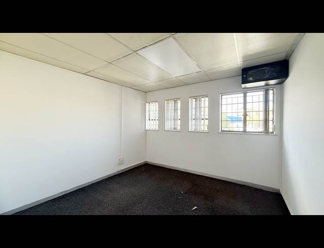 331M² WAREHOUSE TO LET IN MEADOWDALE