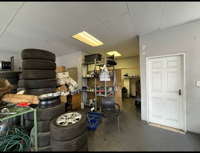 154M² WAREHOUSE TO LET IN DELAREY
