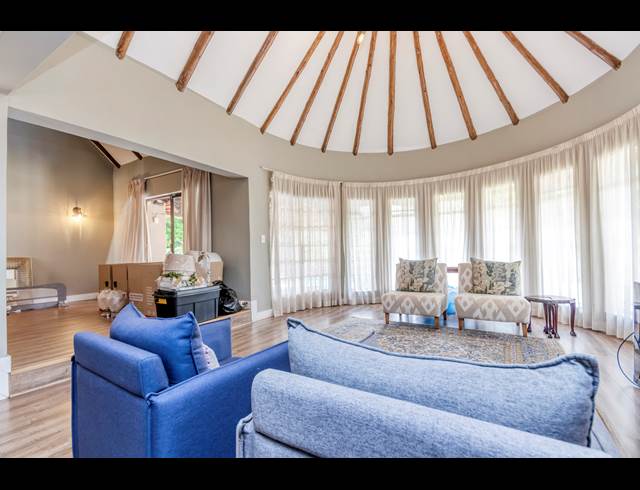 3 BEDROOM FREEHOLD RENTED IN GALLO MANOR