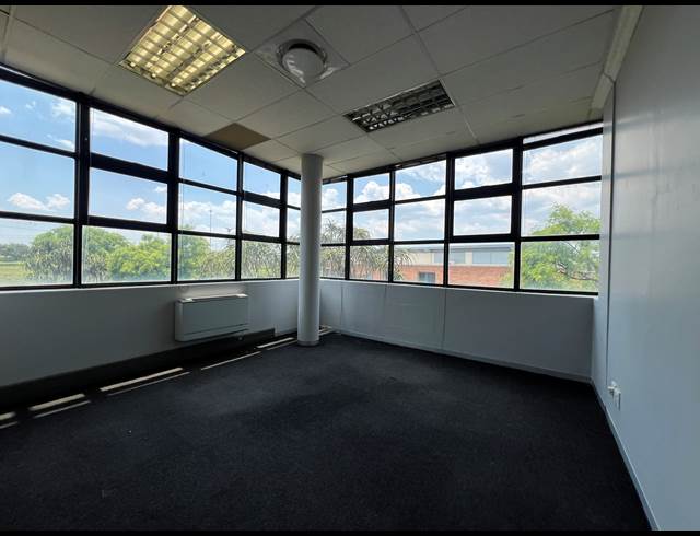 309M² OFFICE TO LET IN HIGHVELD
