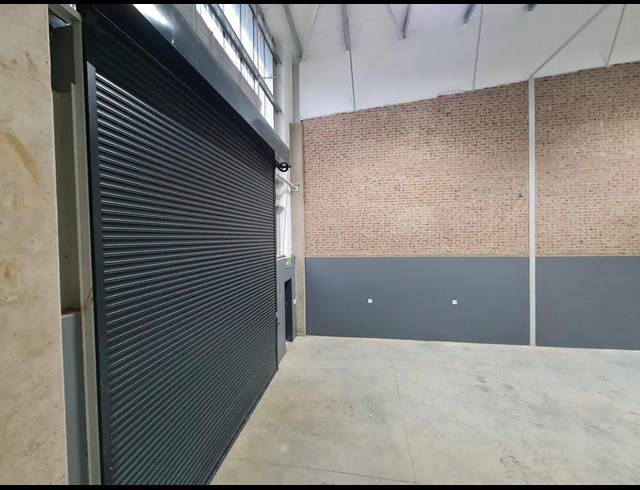 519M² WAREHOUSE TO LET IN SAMRAND BUSINESS PARK
