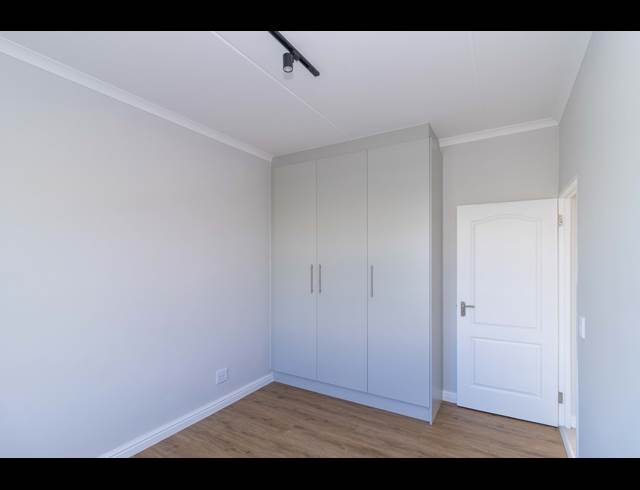 3 BEDROOM TOWNHOUSE TO LET IN SANDOWN