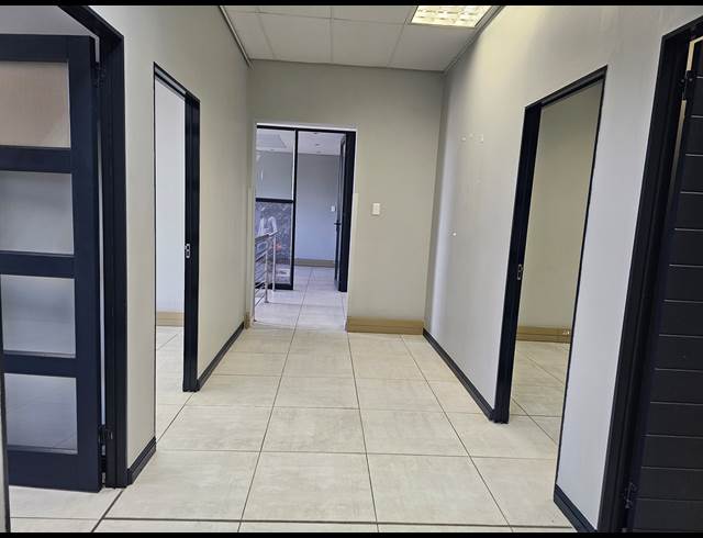 1,545M² FACTORY TO LET IN LANSERIA