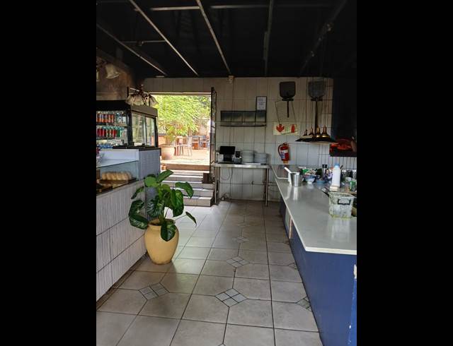 60M² RETAIL TO LET IN WINDERMERE