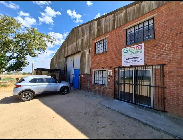 1,950M² WAREHOUSE TO LET IN JOOSTENBERGVLAKTE