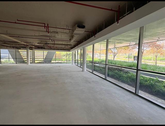 510M² OFFICE TO LET IN WATERFALL