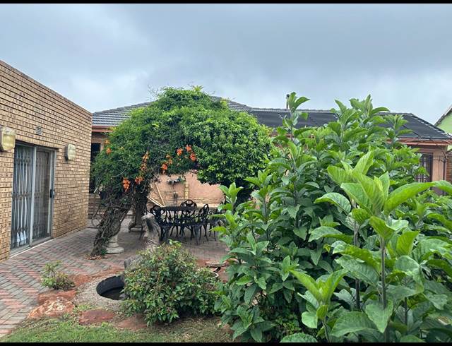 2 bed property to rent in CHRISVILLE