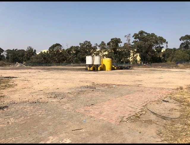 10,000M² VACANT LAND TO LET IN KNIGHTS