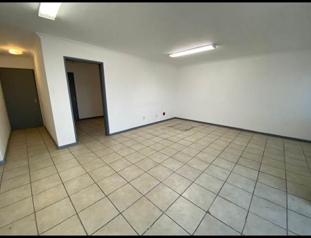1,250M² WAREHOUSE TO LET IN KILLARNEY GARDENS