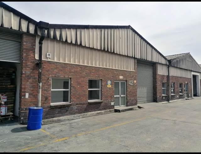 1,099M² WAREHOUSE TO LET IN BELLVILLE SOUTH