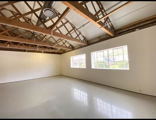 385M² SHOWROOM TO LET IN WOODSTOCK