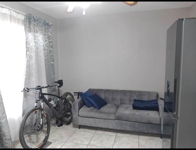 1 BEDROOM PROPERTY TO RENT IN DASSIE RAND