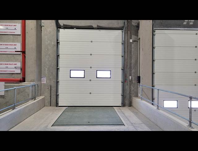 4,375M² WAREHOUSE TO LET IN BLACKHEATH INDUSTRIAL